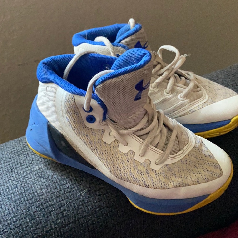 Under Armour Kids Sneakers Size 12